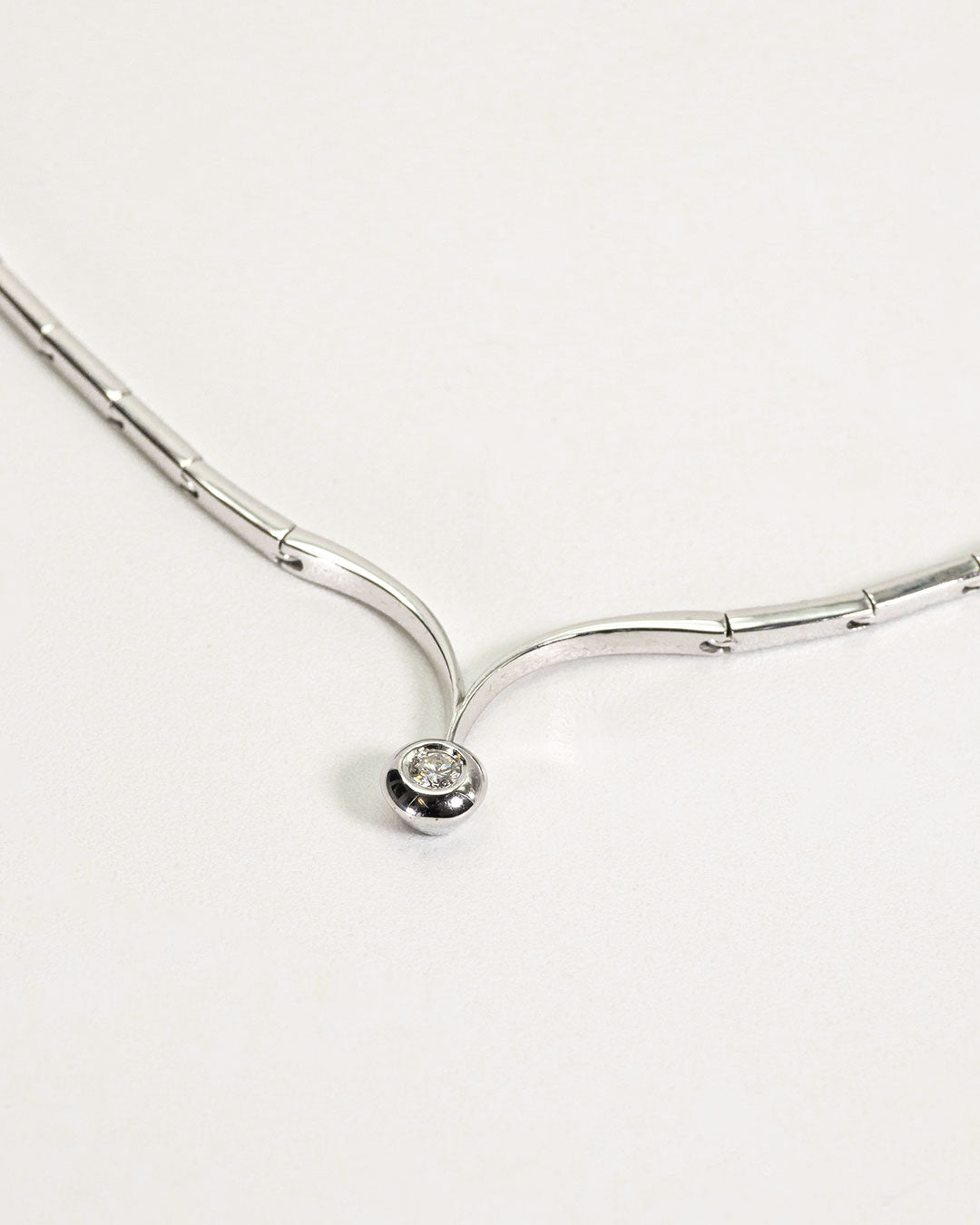 Collana V
