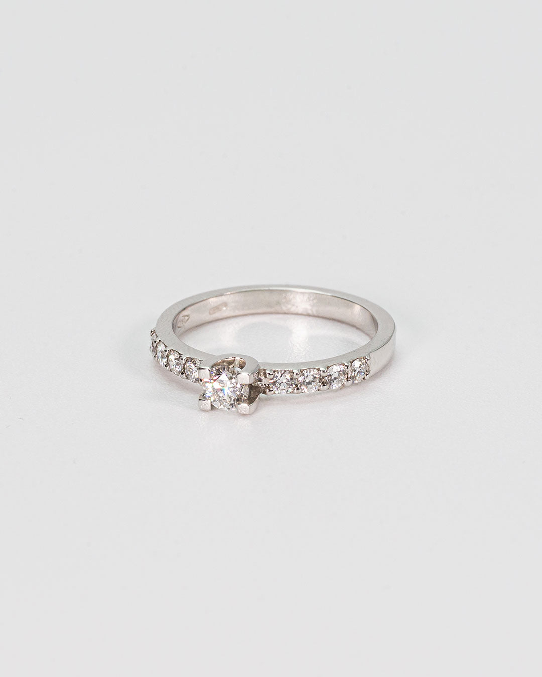 Solitario Elodie Radial